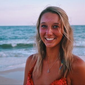 Meet your Posher, Alyx